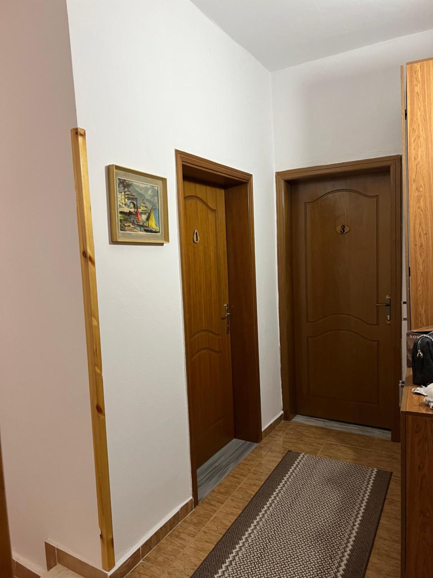 Dd Villa 3 Berat Esterno foto