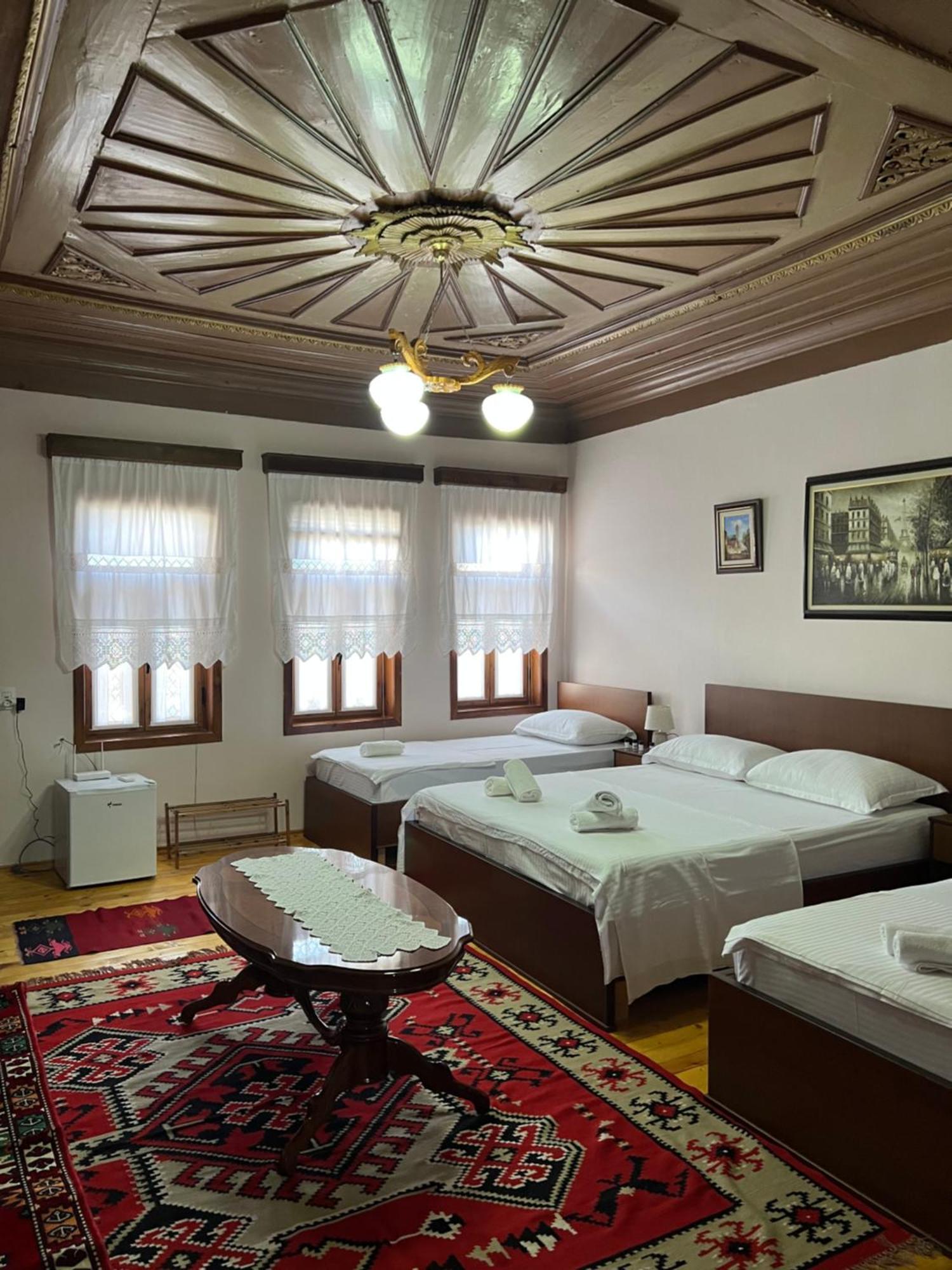 Dd Villa 3 Berat Esterno foto